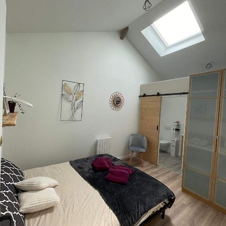 Les Iris - Chambre Erable Avanton Exterior photo